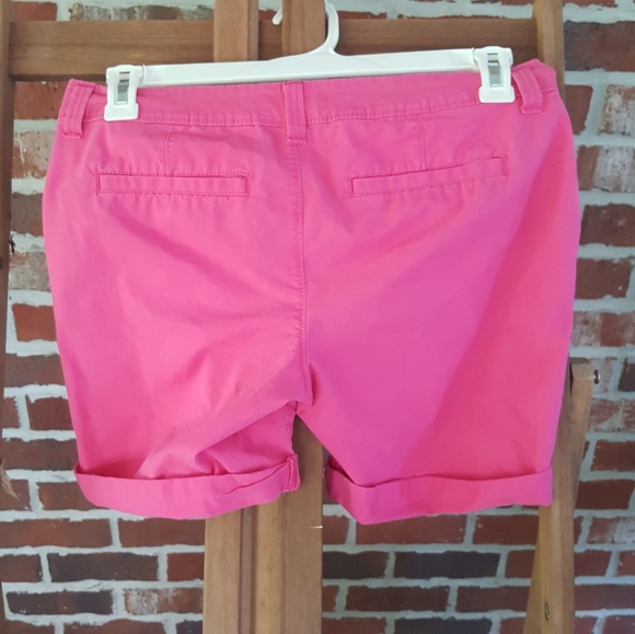 Like new, hot pink old navy shorts - Picture 3 of 3